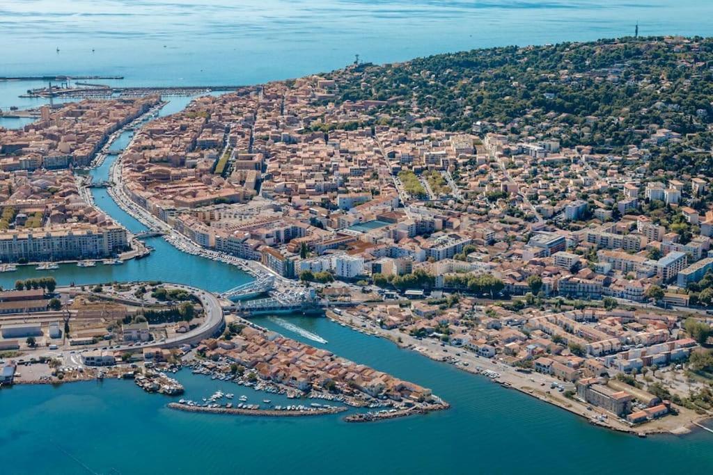 Le Calme A Deux Pas Du Port De Sete Sète Exterior foto